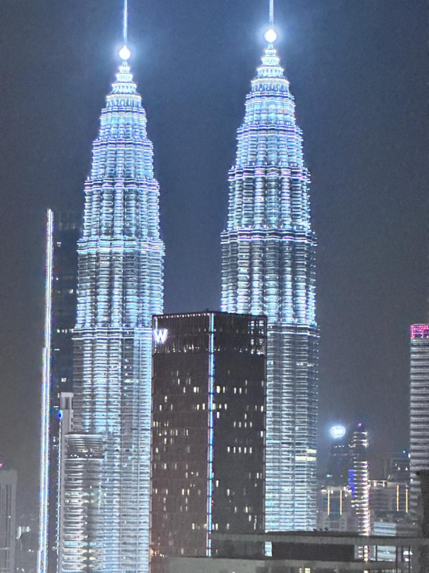 The Luxe Infinitum Klcc By Kl Malaysia Apartment Kuala Lumpur Exterior photo
