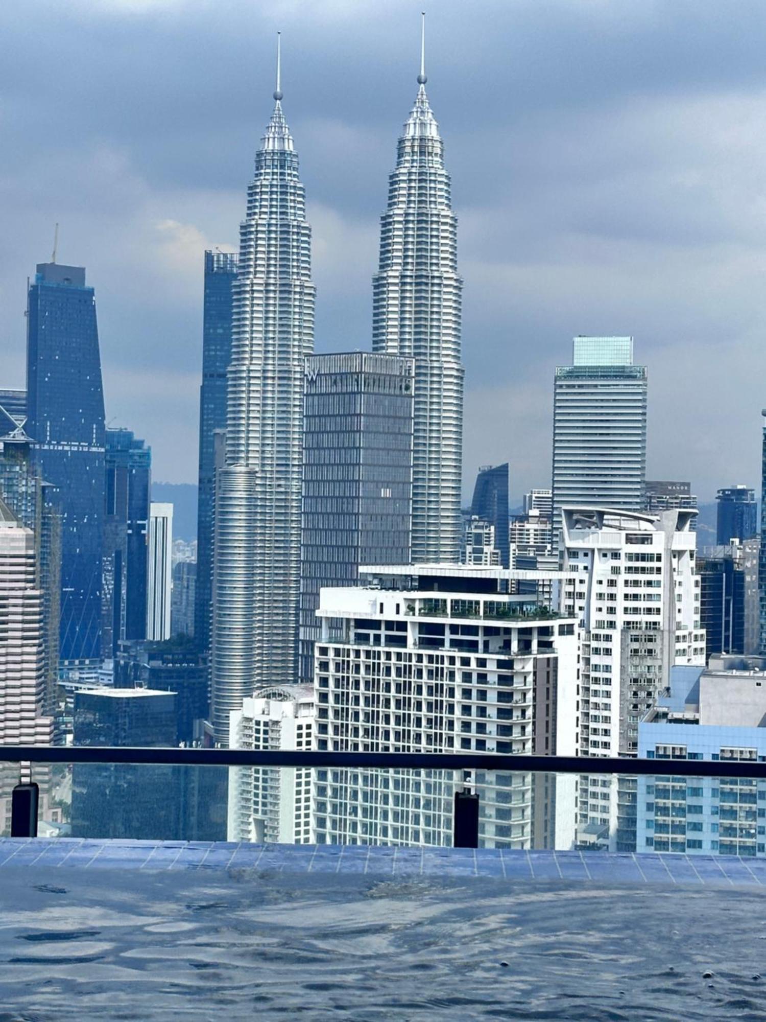 The Luxe Infinitum Klcc By Kl Malaysia Apartment Kuala Lumpur Exterior photo