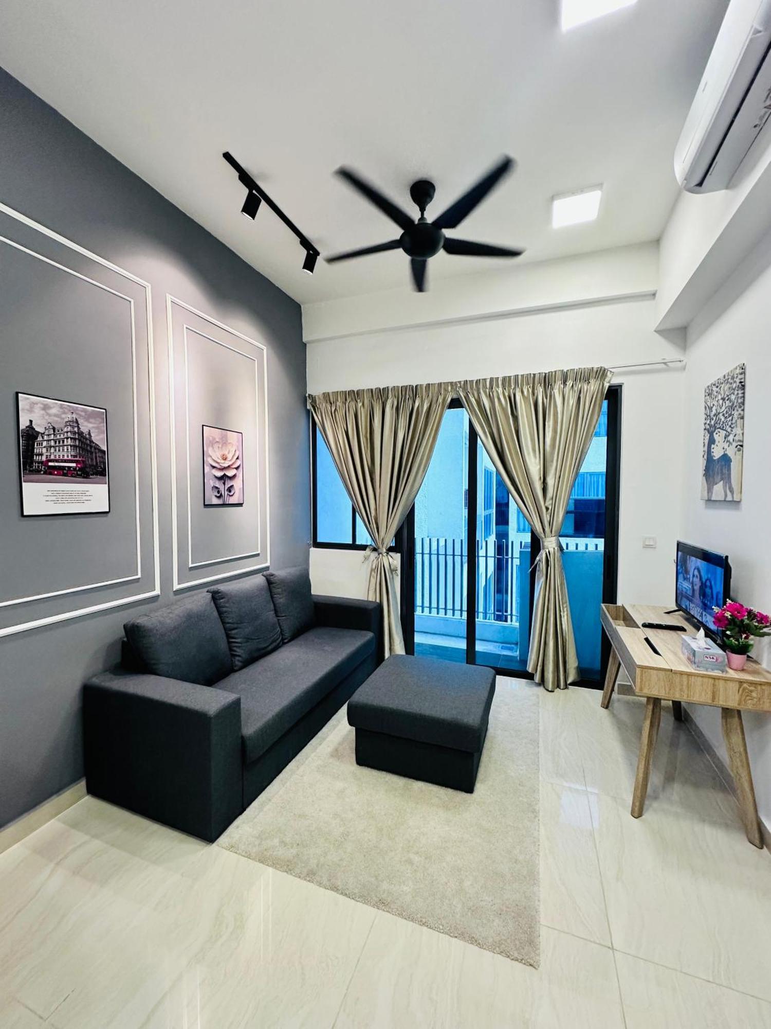 The Luxe Infinitum Klcc By Kl Malaysia Apartment Kuala Lumpur Exterior photo