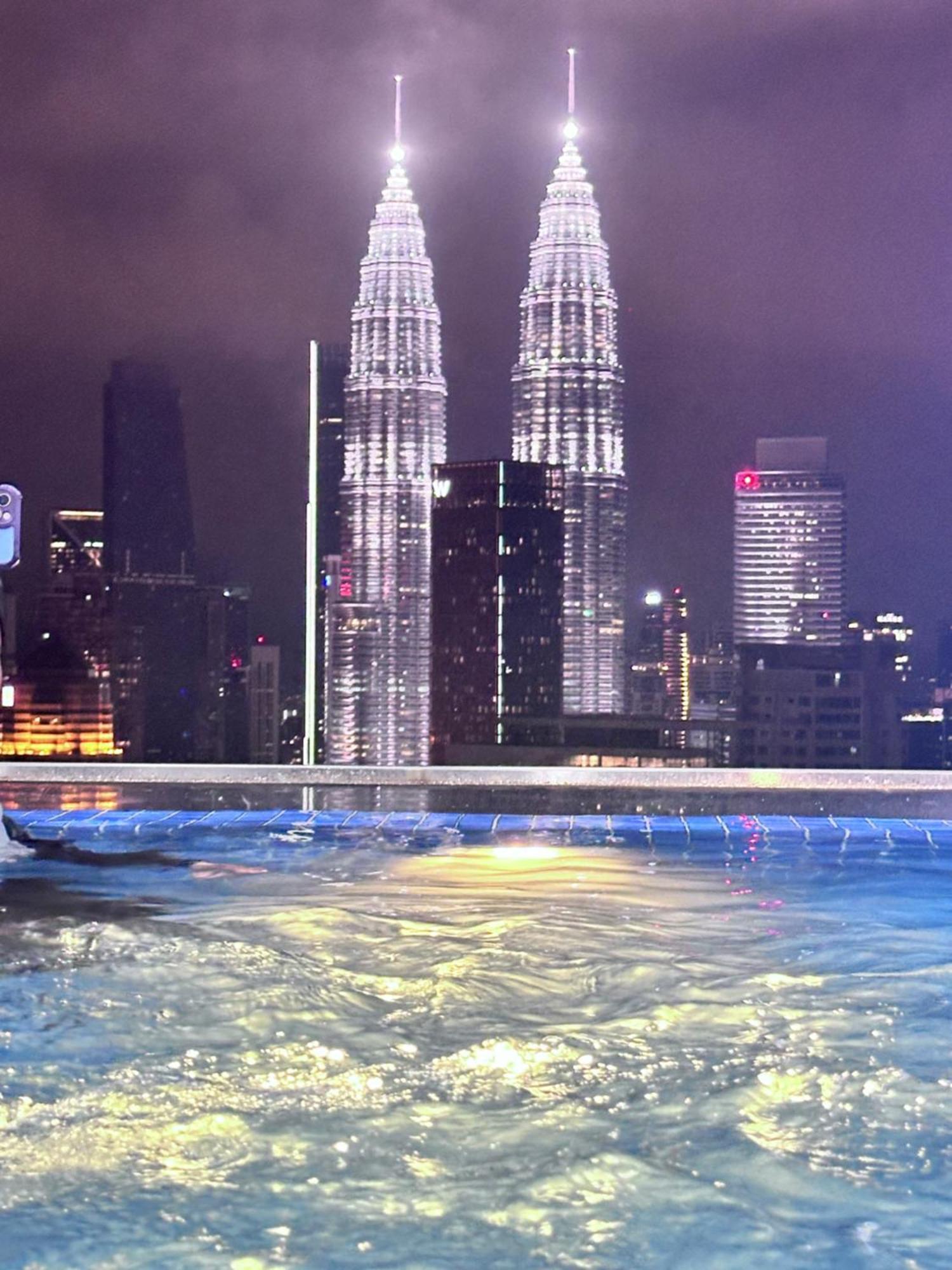The Luxe Infinitum Klcc By Kl Malaysia Apartment Kuala Lumpur Exterior photo